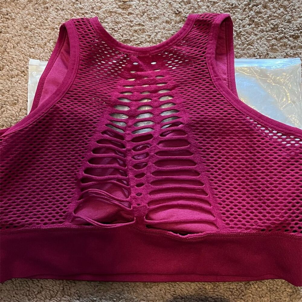 DODOING Women's High Impact Sports Bra Red Mesh Cutout Size